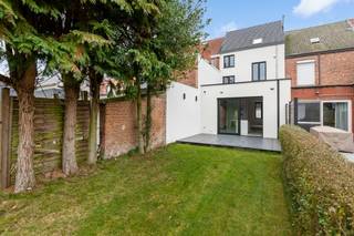 Zéér gunstig gelegen woning aan de Rubensstraat, tussen de Kongostraat en het Sint-Martinusplein. Dit huis bevindt zich op wandelafstand van...