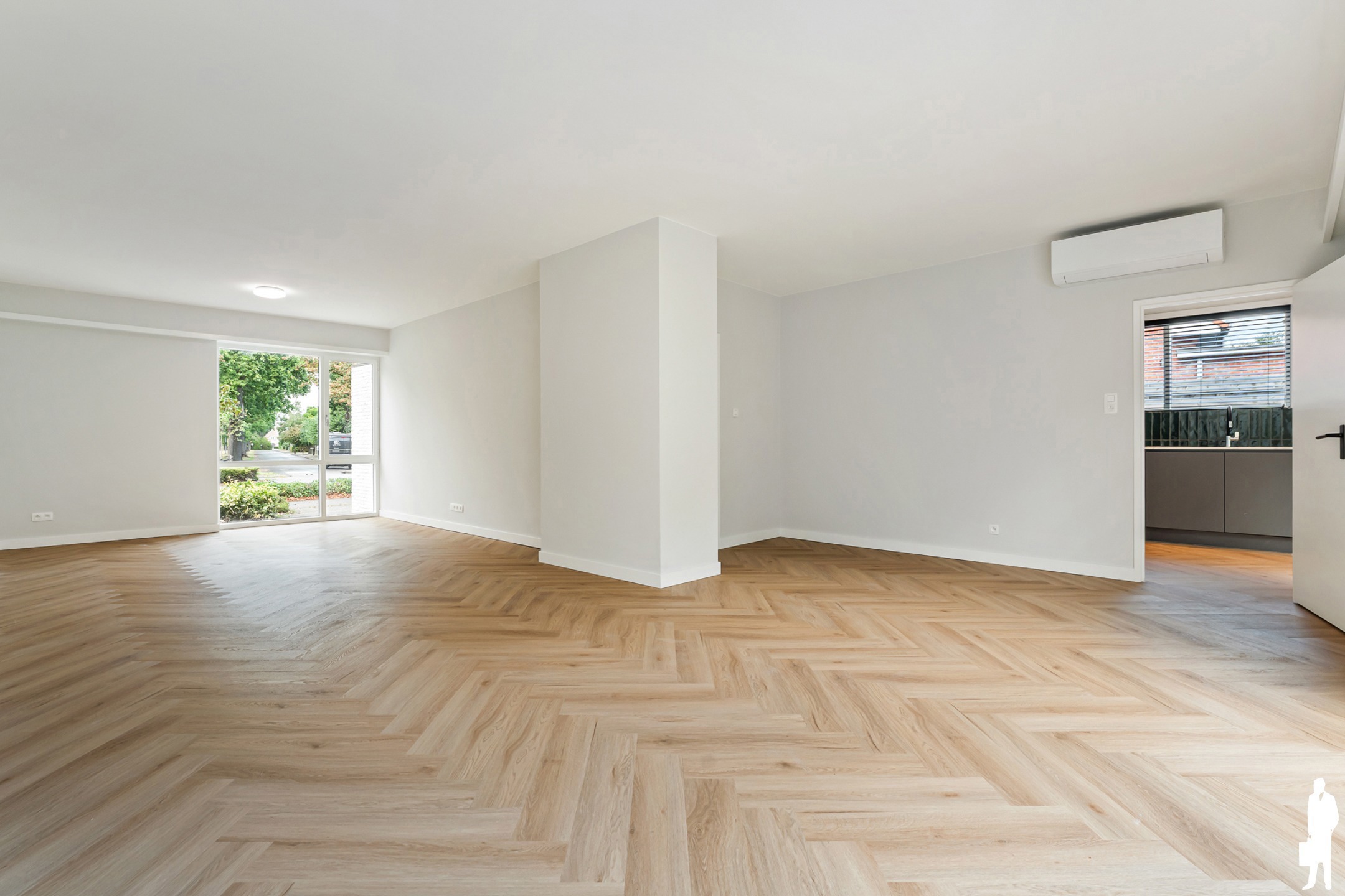 Vernieuwde gezinswoning met 4 slaapkamers, tuin en garage - foto 4