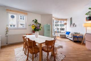 Dit appartement is gelegen in een charmante zijstraat van de iconische Cogels-Osylei. U bevindt zich hier in een architecturale parel van een...