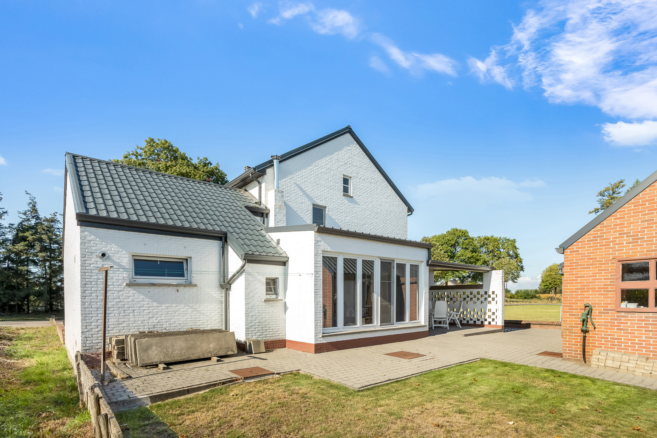 Centraal gelegen woning met een wijds uitzicht - foto 3