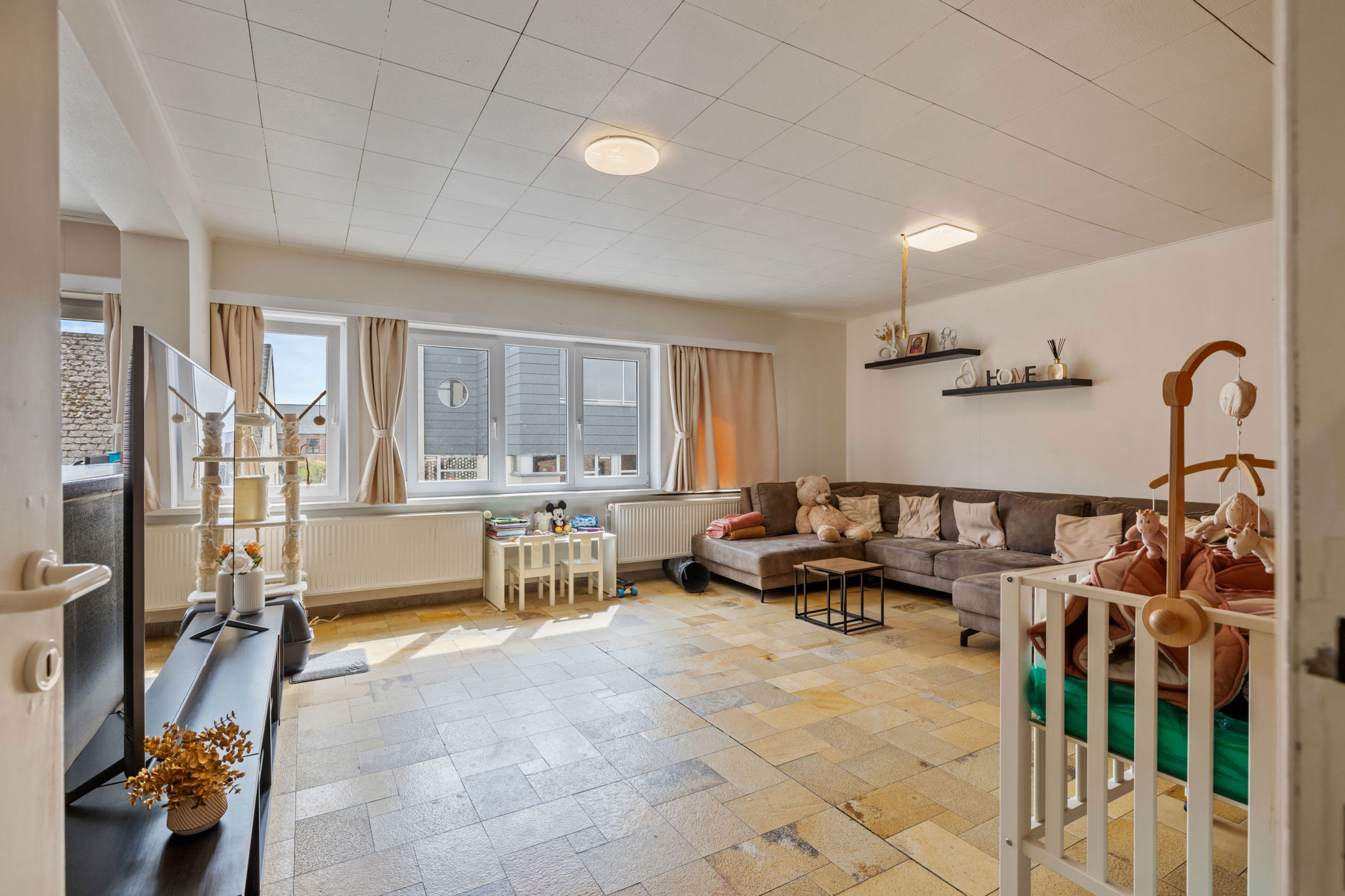 Bel-etage met 3 garages en tuin in het centrum van Bever - foto 5