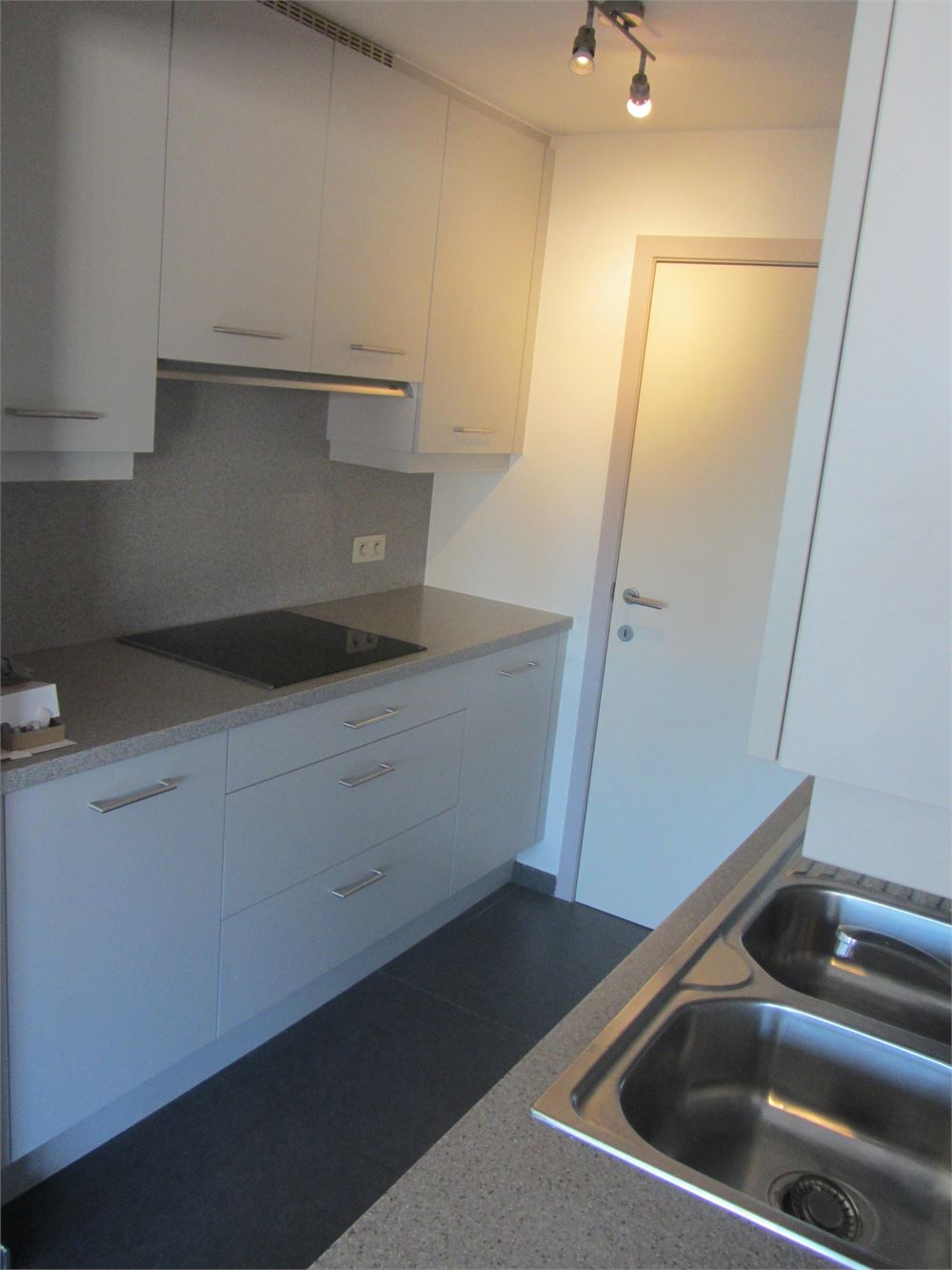 Apartment for rent in Mechelen with 2 bedrooms - photo 5