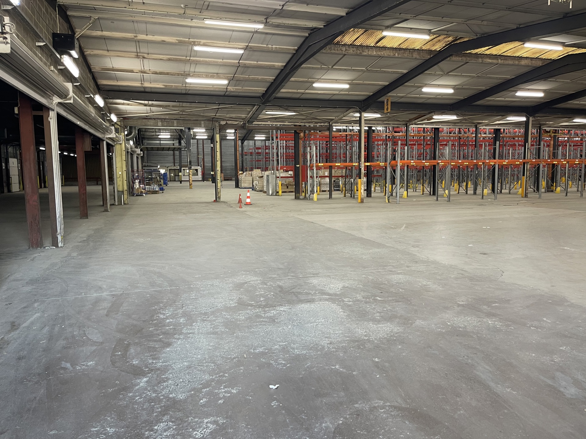 Commercial à louer à Charleroi - photo 5