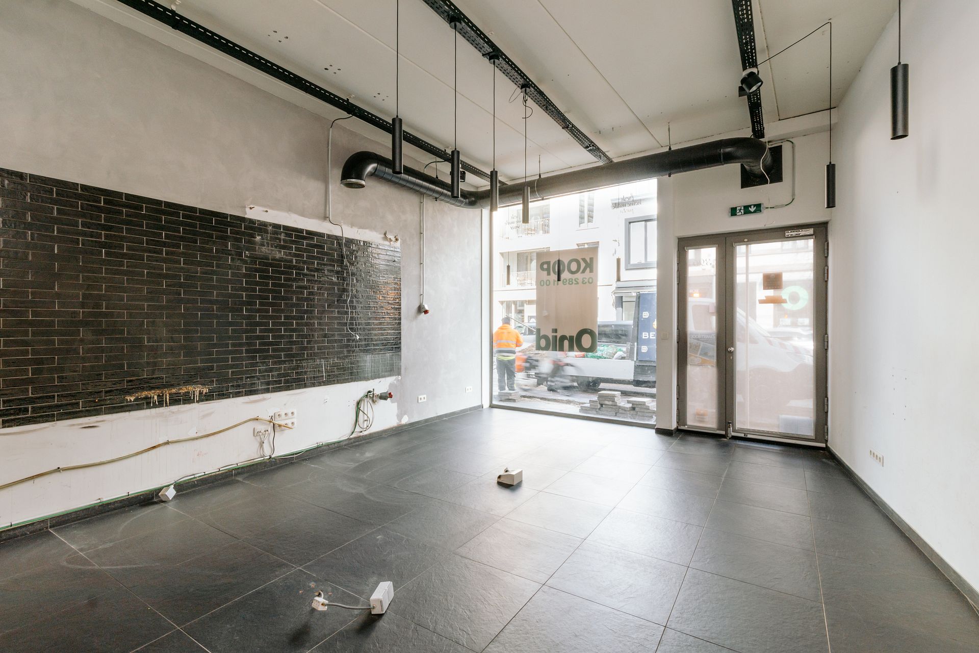 Handelsgelijkvloers op absolute toplocatie in Wilrijk - foto 4