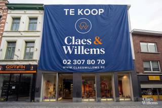 Op een absolute toplocatie in de Basiliekstraat te Halle bevindt zich dit ruime en veelzijdige handelspand met een totale bruikbare oppervlakte...