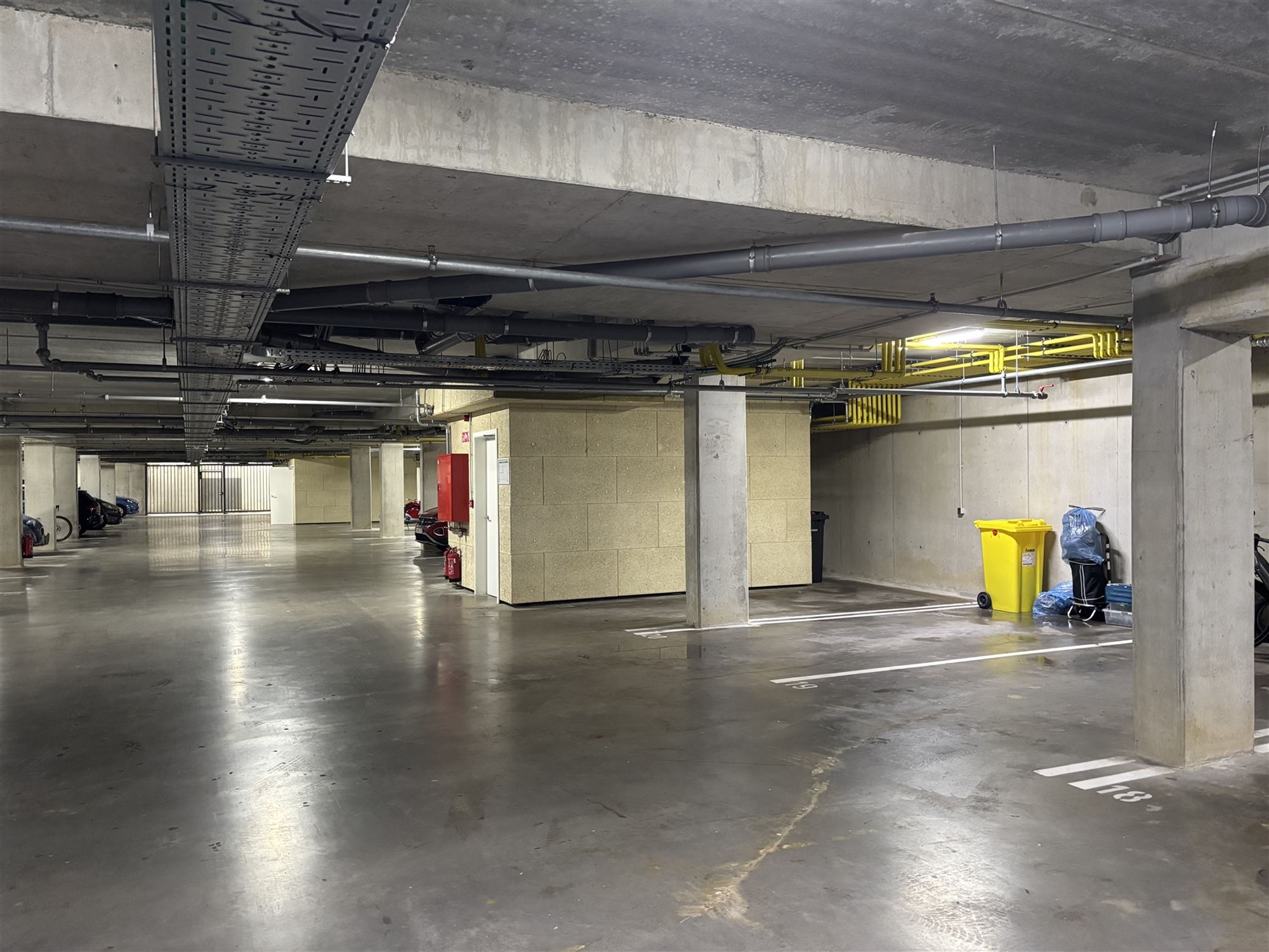 Parking / Garage - photo 1
