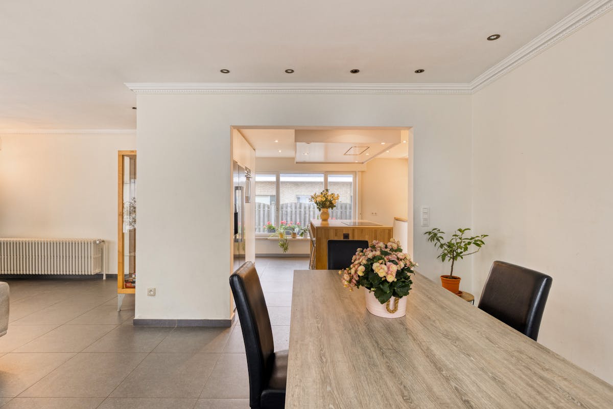 Maison familiale spacieuse avec de nombreuses options à Oostwinkel - photo 2