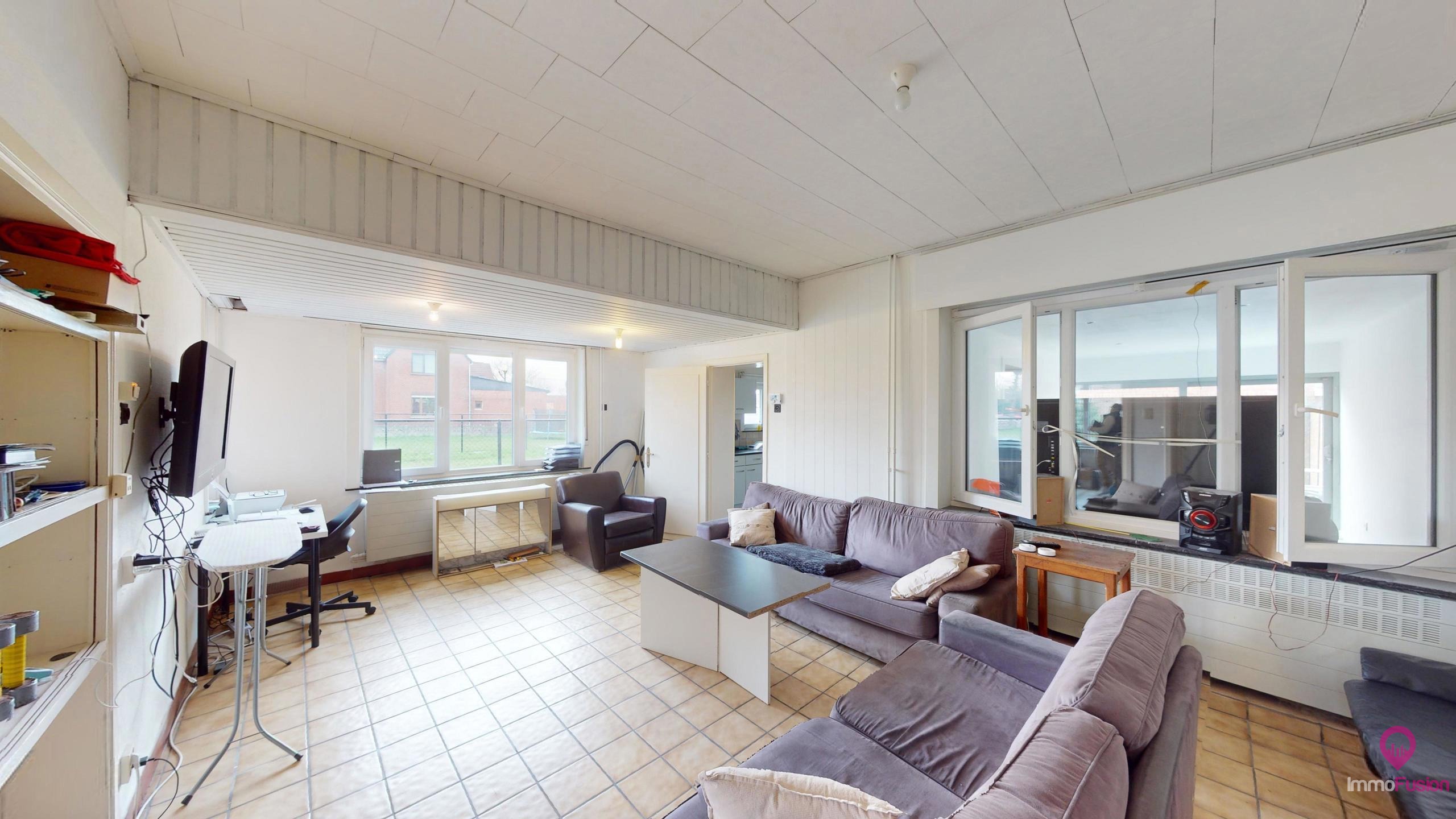 Mooie gezinswoning met 5slpk, rustige ligging nabij centrum! - foto 1