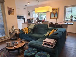 Luxueus afgewerkt appartement met lift op de eerste verdieping met 1 slaapkamer, mooi terras dat uitkijkt op parktuin en 1...