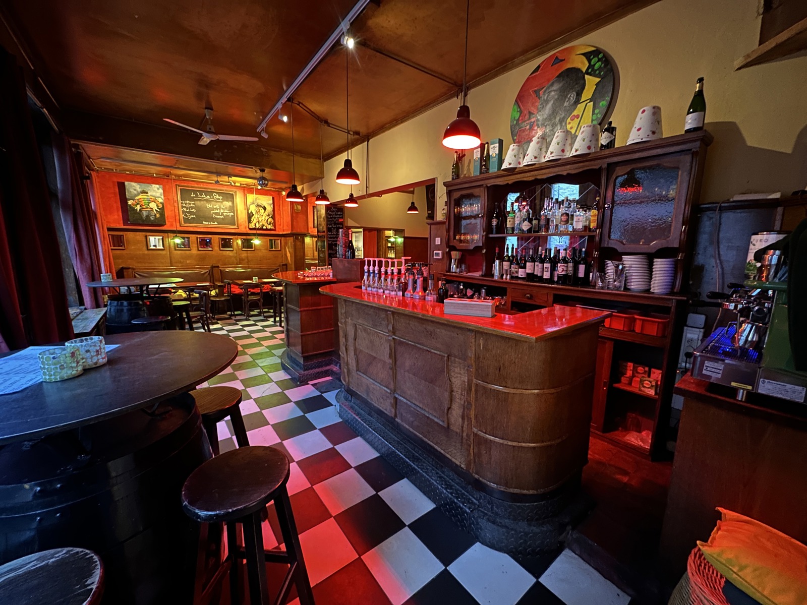 Unieke feestzaal en horecazaak in het hartje van Geel. - foto 4