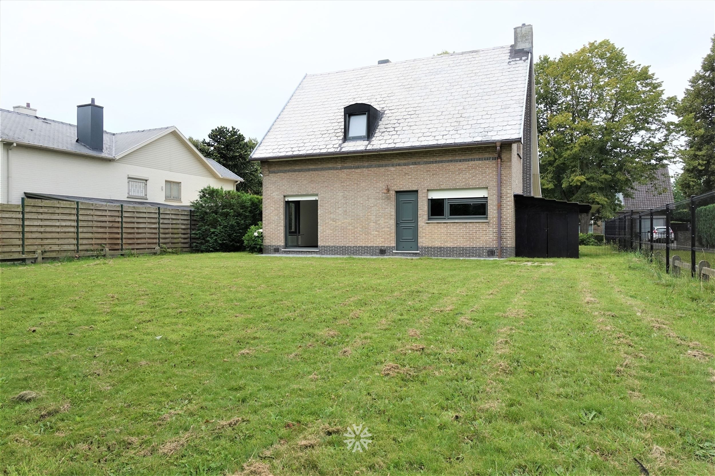 Vernieuwbouwde villa met tuin te huur in Sint-Martens-Latem - foto 2