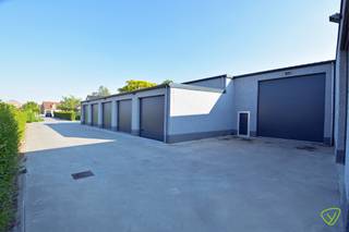 Commercial à louer à Saint-Laurent