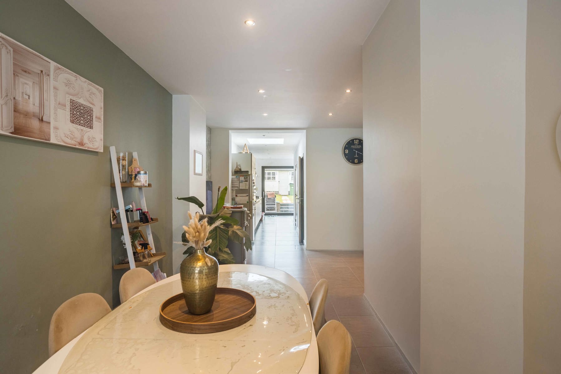 Instapklare woning in het centrum van Aalst! - foto 4