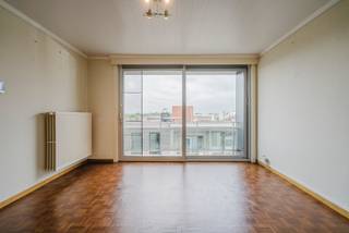 Gezellig 1-slaapkamerappartement te huur in het centrum van Zwevegem, op wandelafstand van winkels, horeca en openbaar vervoer. Met Bakkerij...