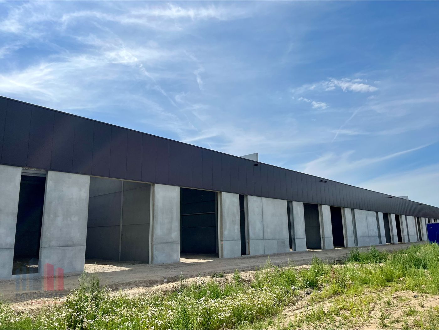 162 m² nieuwbouw KMO-unit nabij de E314 - foto 3