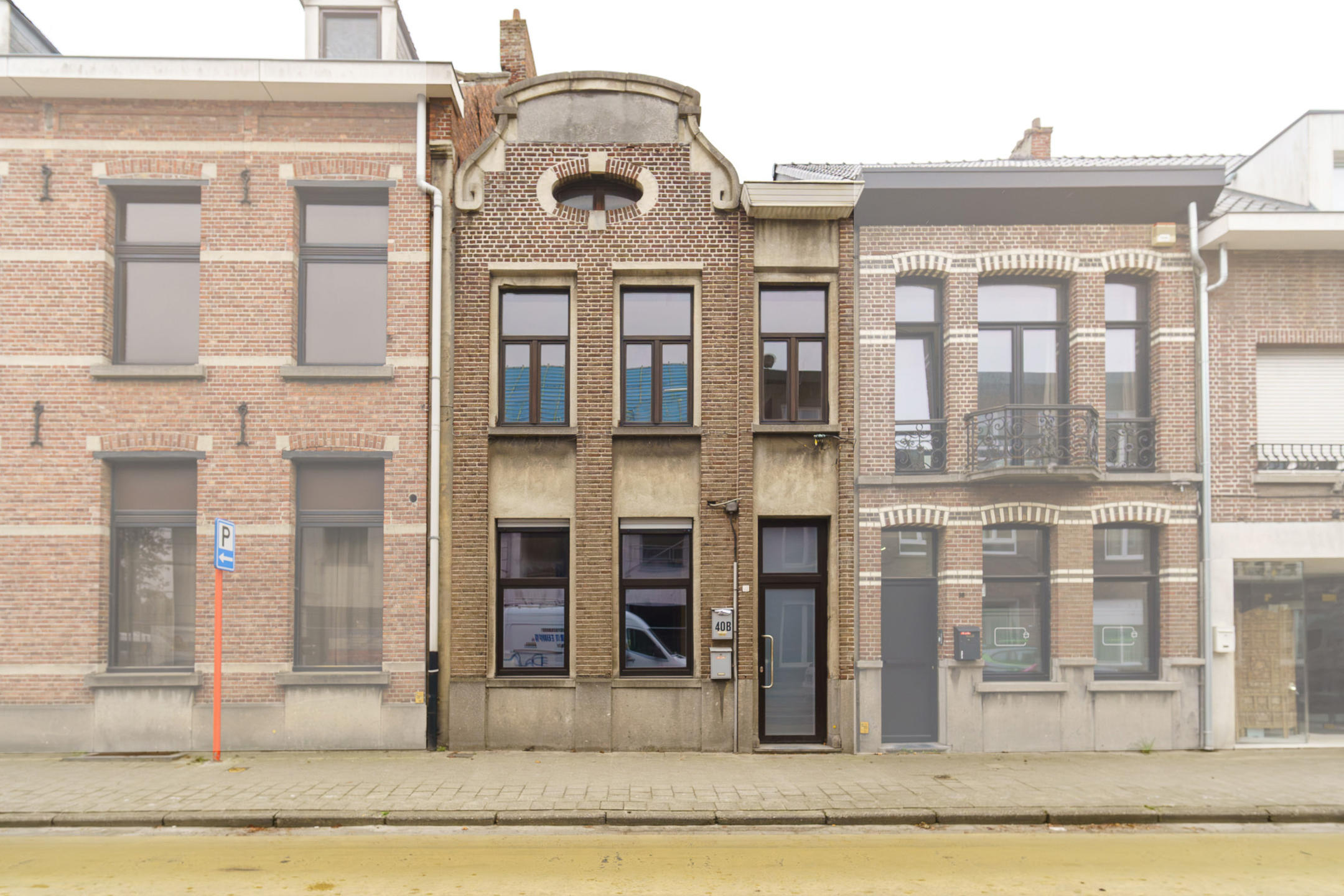 Renovatiekans in Kessel: rijwoning met potentieel voor 2 units - foto 1