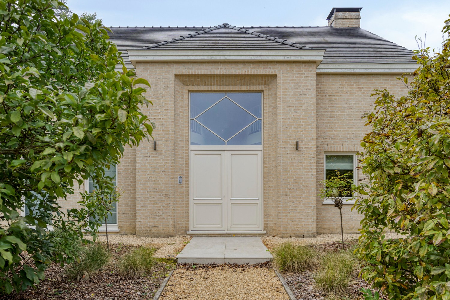 House for sale in Maasmechelen with 4 bedrooms - photo 2