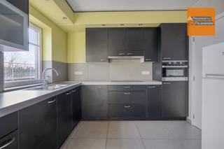 Discover this unique real estate opportunity that perfectly meets the needs of both investors and private buyers. This property, situated on...