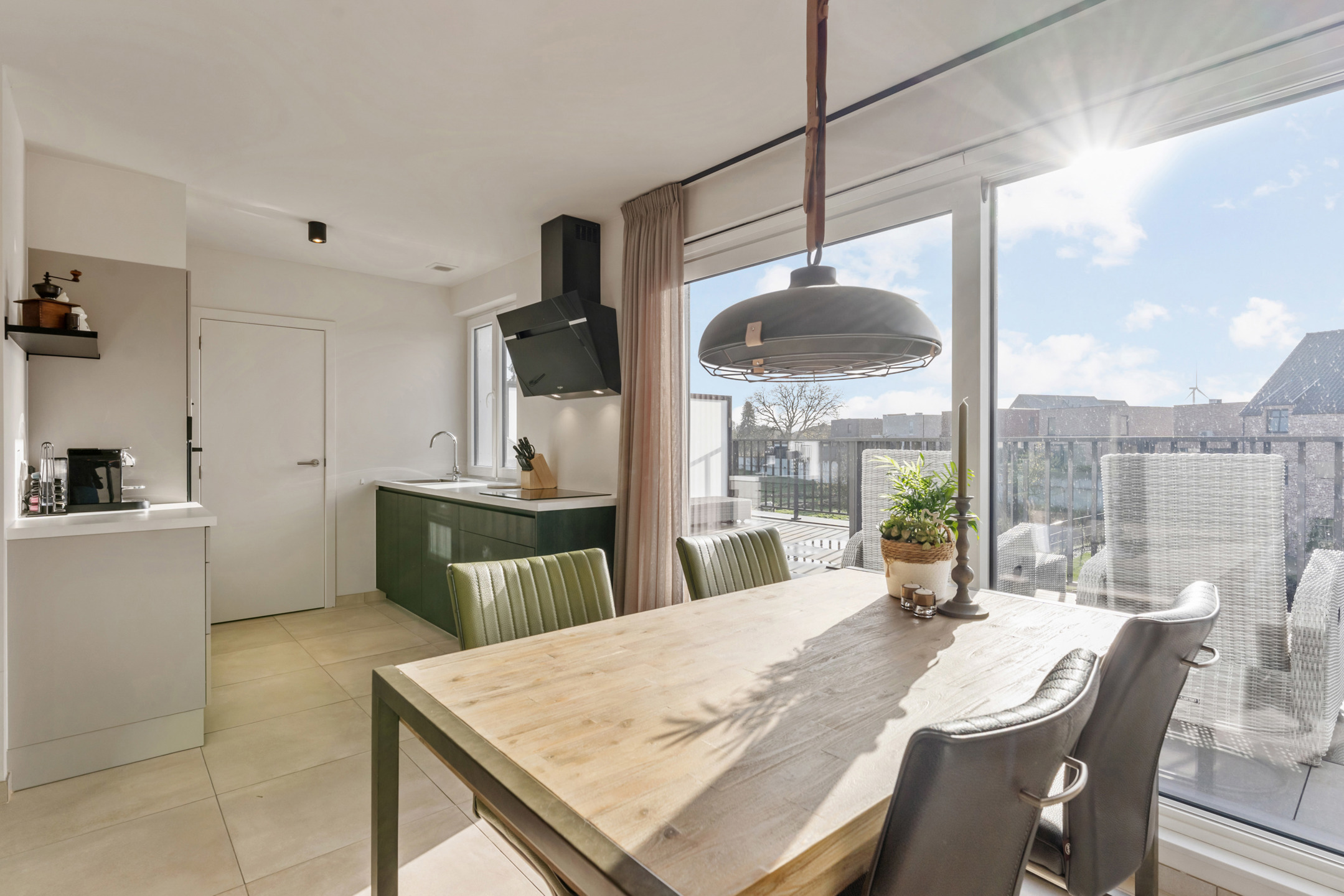 Recent duplex appartement met 2 parkings te Zichen - foto 5