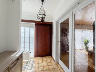 KNUSSE OPEN BEBOUWING met tuin, garage en AANGENAAM VERZICHT aan de RAND VAN HET CENTRUM van Geraardsbergen. Deze woning combineert een...