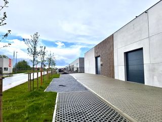 Op een centrale ligging in de driehoek Tielt- Deinze-Waregem, meer bepaald te Dentergem bevindt zich het KMO-Park RIVA bestaande uit 4 fases van...