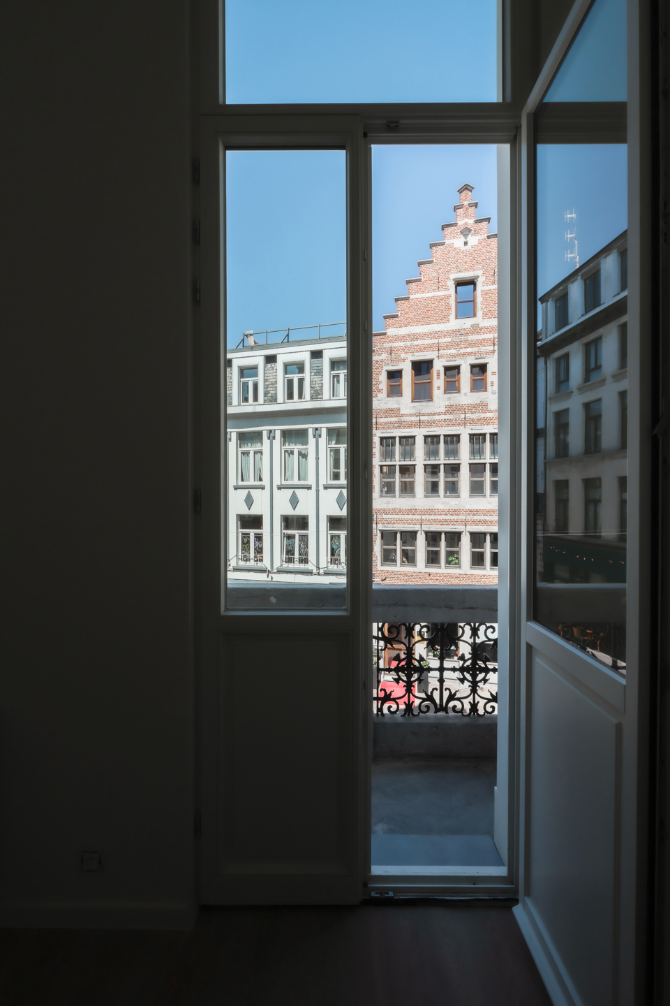ANTWERPEN-CENTRUM. Recent gerenoveerd 2 slk appartement! - foto 4