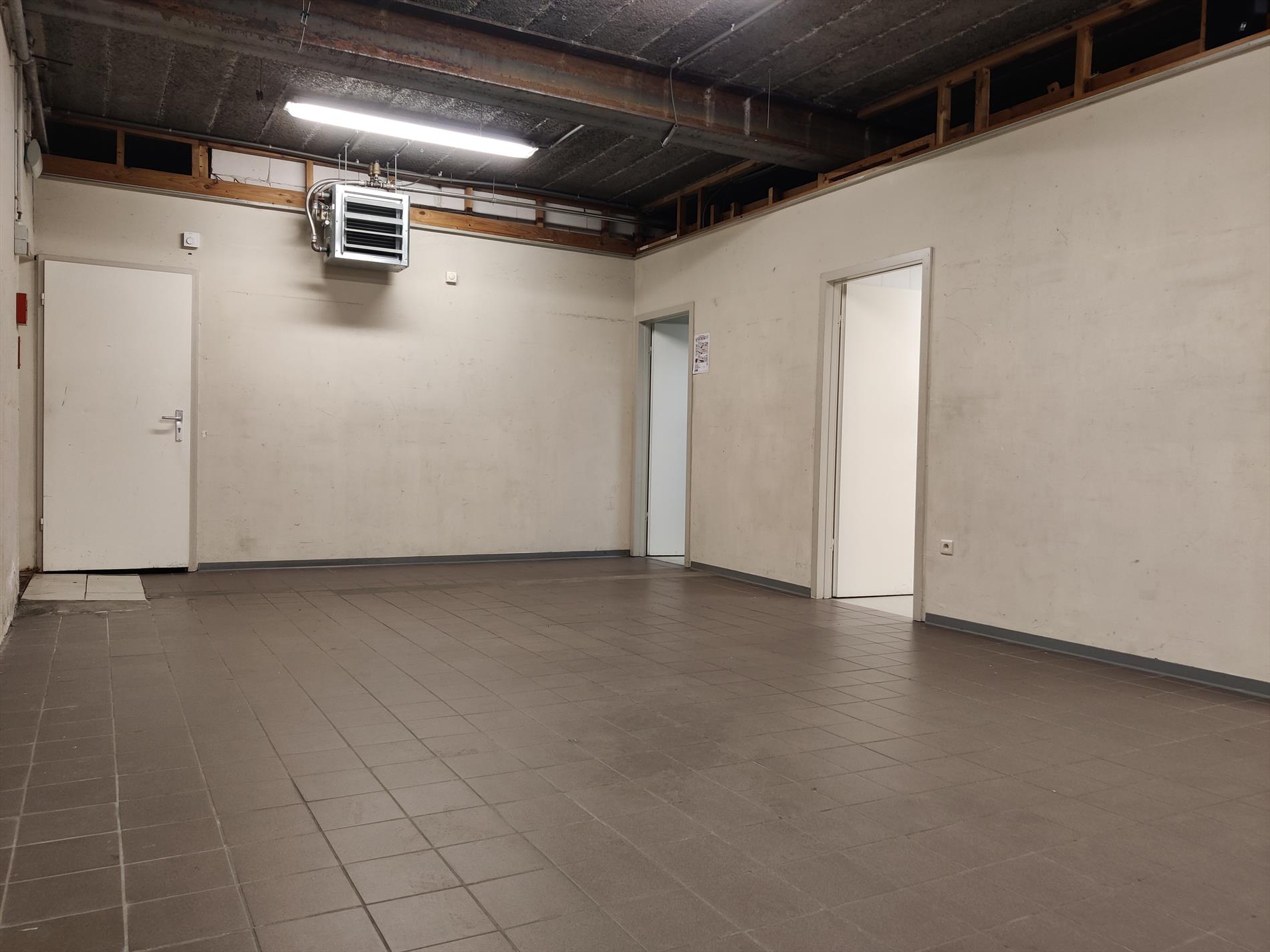 Commercieel pand in het centrum van Mol ! - foto 5