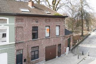 Ben je op zoek naar een compacte woning die je volledig naar eigen smaak kunt inrichten, of wil je investeren in een pand met praktisch...