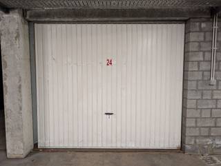 Drie ondergrondse garageboxen apart of samen te koop, te Raamveld in het centrum van Turnhout.De drie garageboxen (P22, P23 en P24) liggen naast...