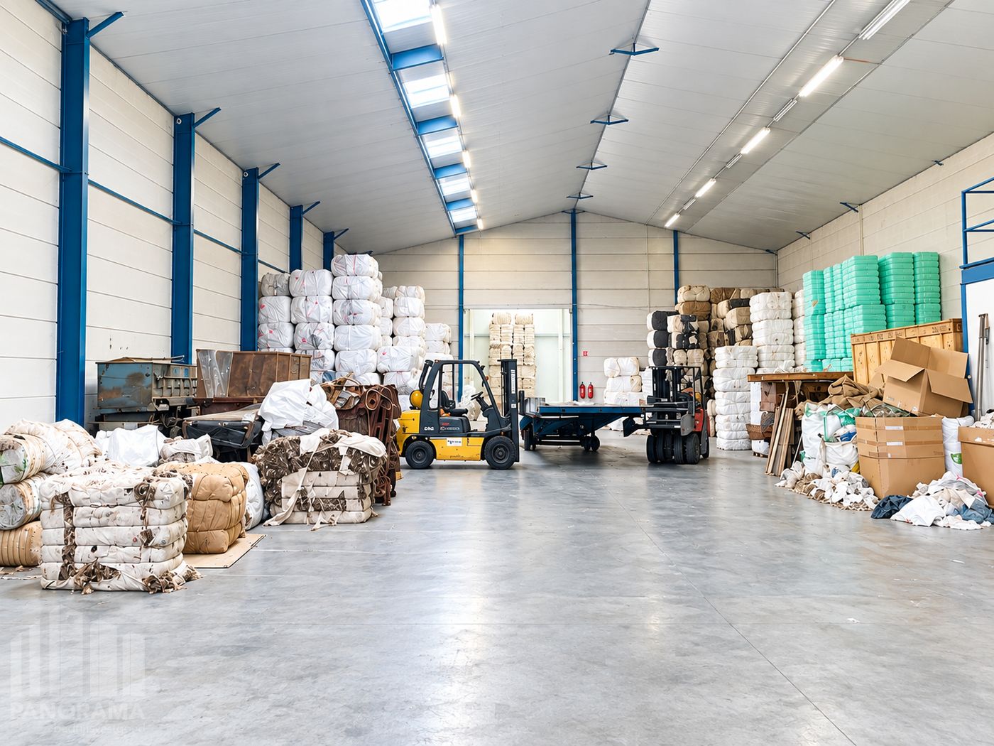 MAGAZIJNRUIMTE 1.995 m² TE HUUR IN MEULEBEKE - foto 5