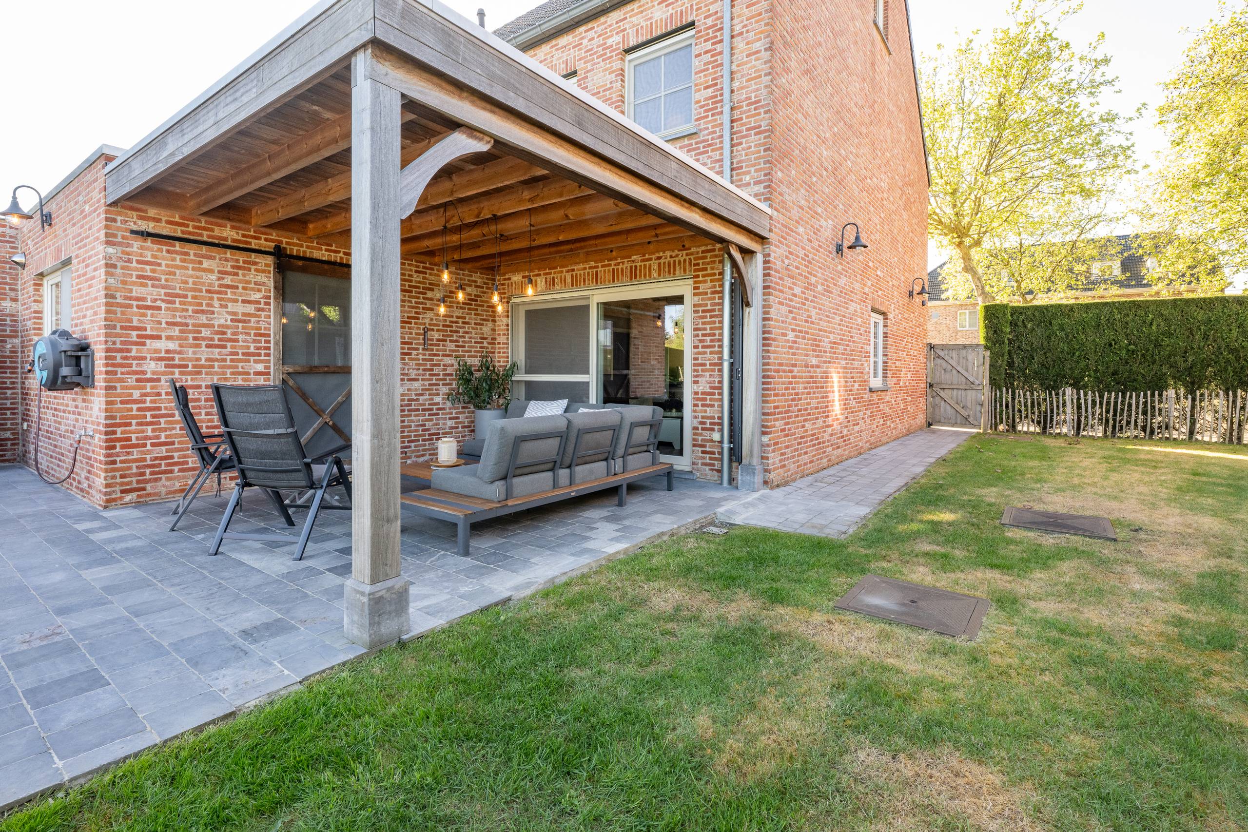 Recente woning met zicht op agrarisch gebied - foto 5