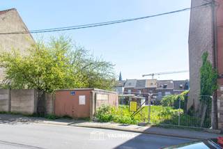 VALIMMAS verkoopt te Asse deze welgelegen projectgrond, bestemd voor een meergezinswoning met 8 appartementen, 8 autostandplaatsen, 2 garageboxen,...