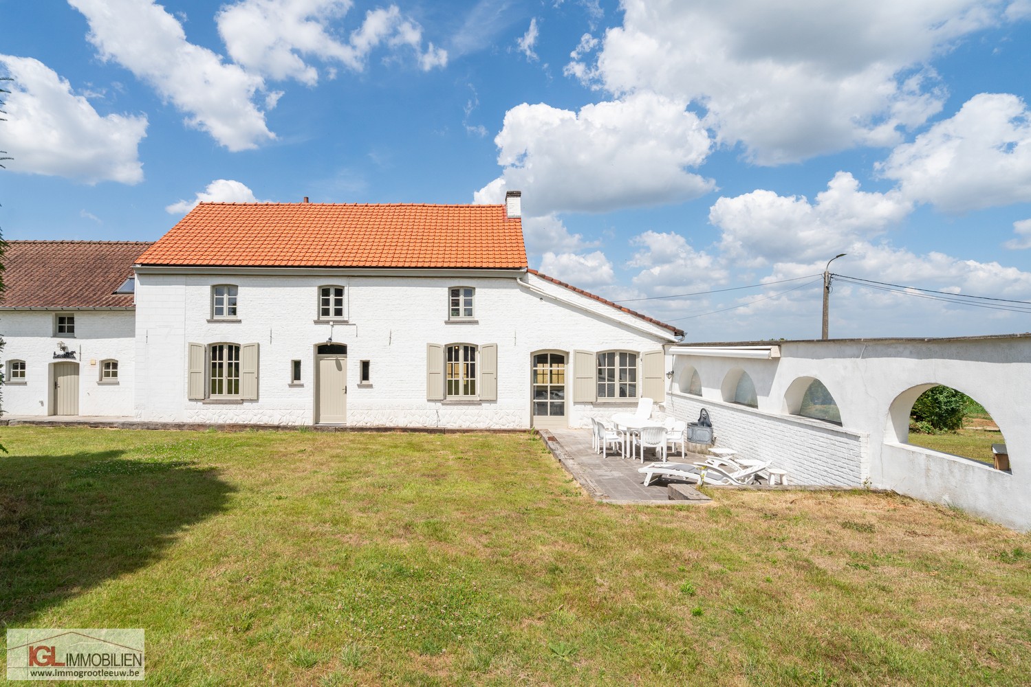 Charmante gerenoveerde hoeve met 4 slaapkamers! - foto 3