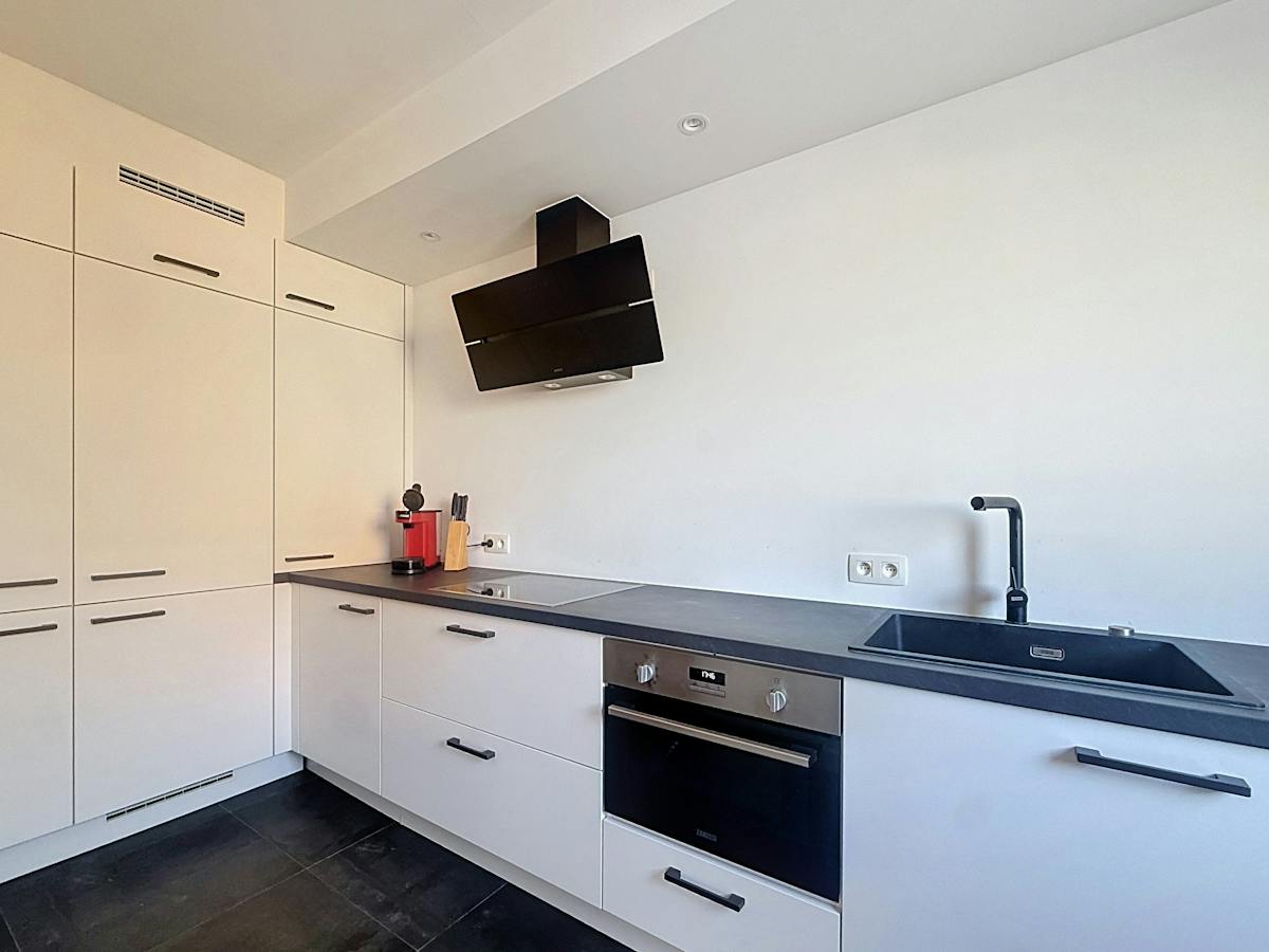 Vernieuwd appartement met 2 slaapkamers te huur in Merksem - foto 5