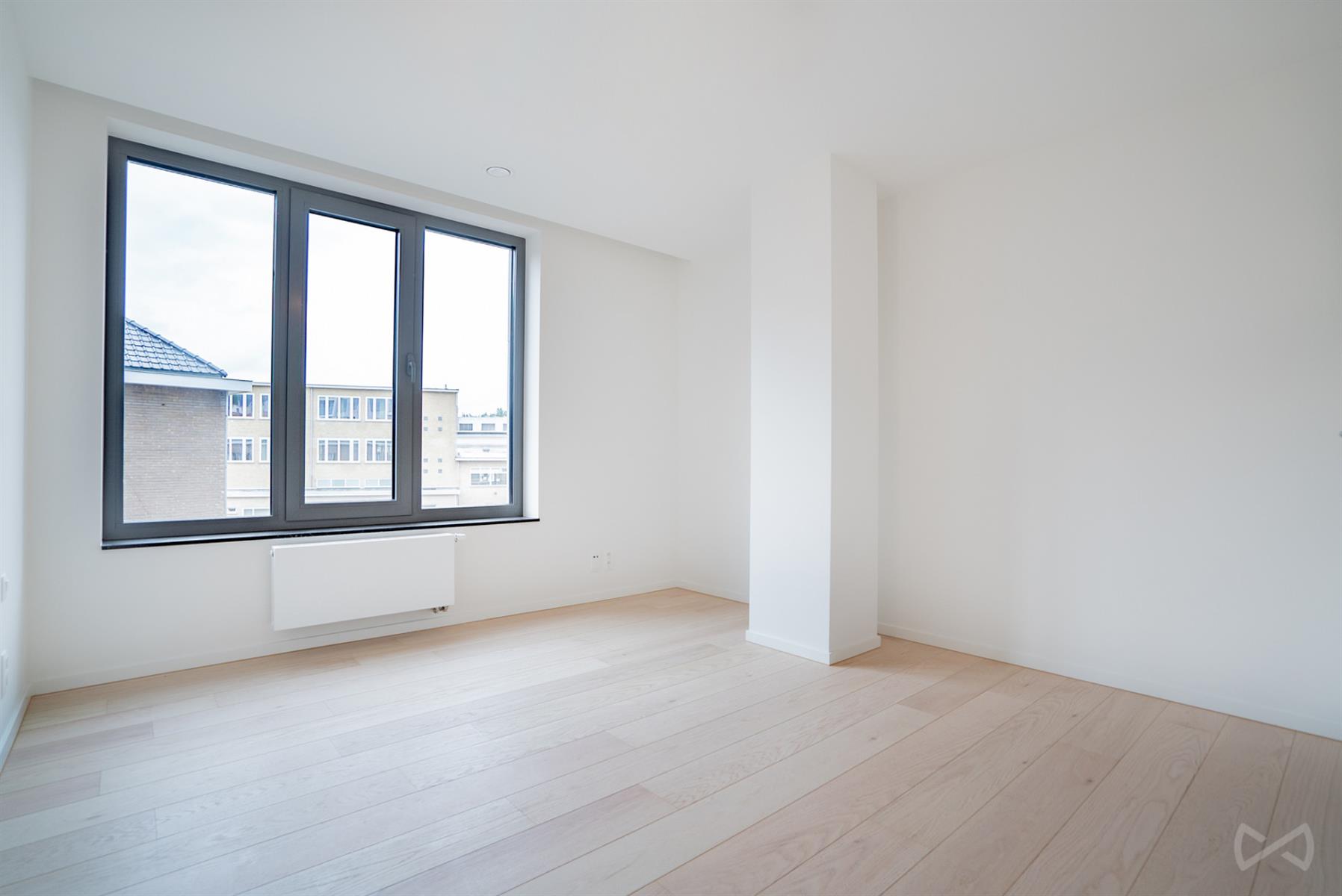 Oudergem: 1 slpk. met terras in recent gebouw - foto 5