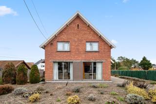 Laat jezelf aangenaam verrassen door deze ruime en instapklare woning aan de rand van Keerbergen.De woning is gebouwd op een perceel grond van ruim...