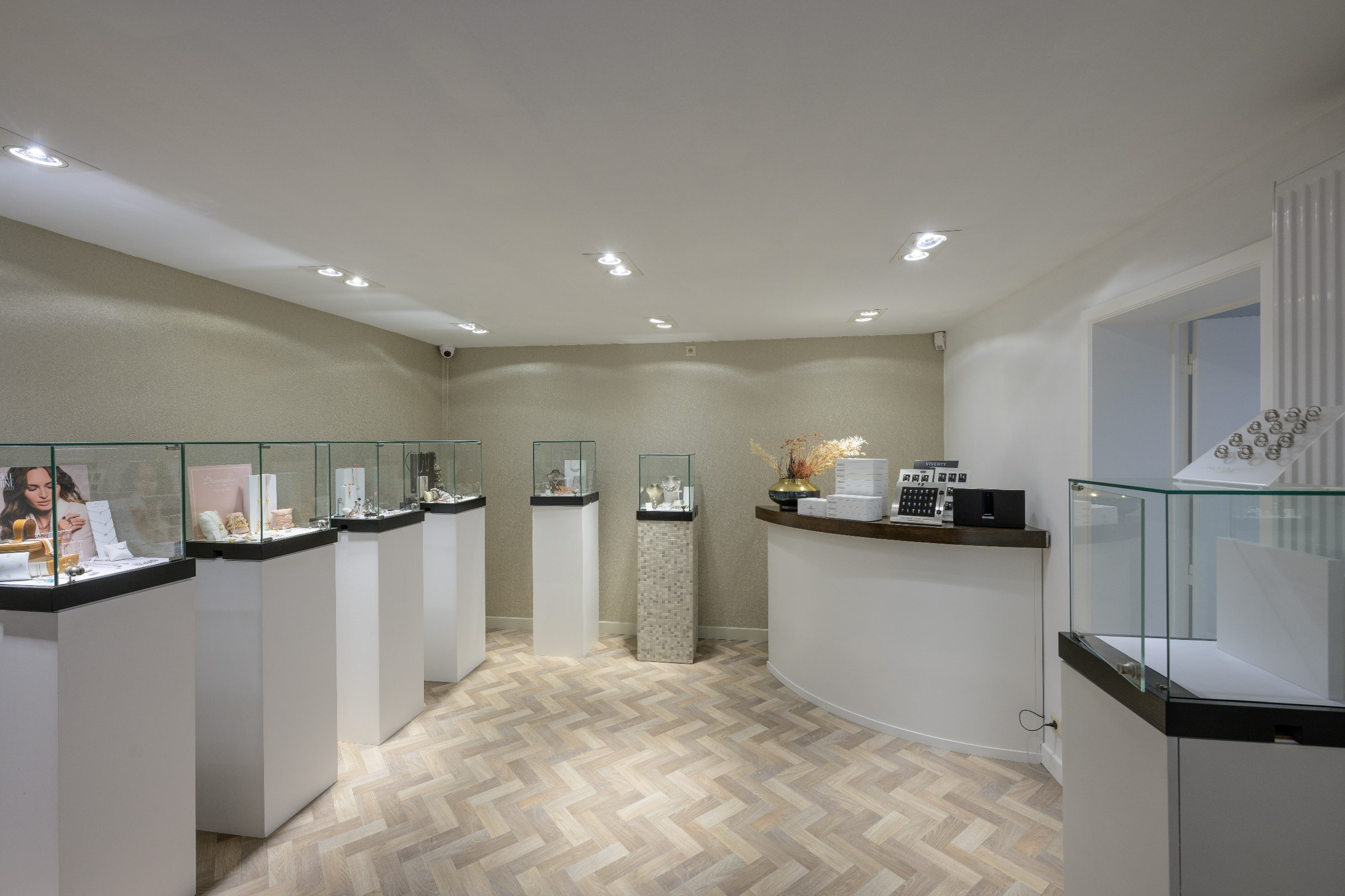 Historisch woonhuis met aangrenzend verhuurd handelspand - foto 4