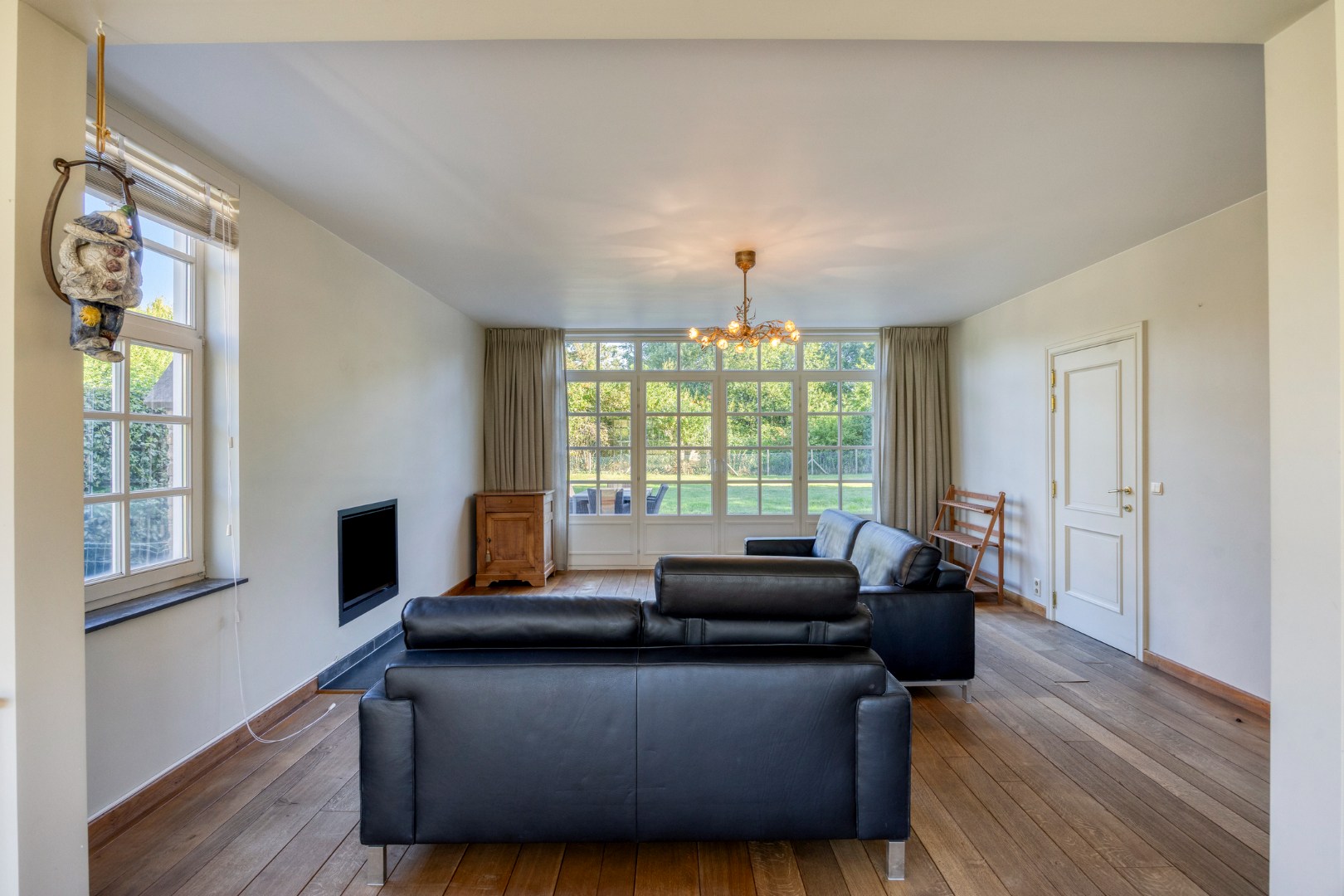 Villa met bureau,  5 slaapkamers, 2 badkamers en ruime tuin in Bierbeek! - EPC 172 kWh/m² - bewoonbare opp. 242 m² - foto 4