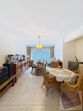 Dit gelijkvloers appartement met een oppervlakte van 67m² (volgens EPC) gelegen in de rustige Torenstraat 29, op wandelafstand van het...