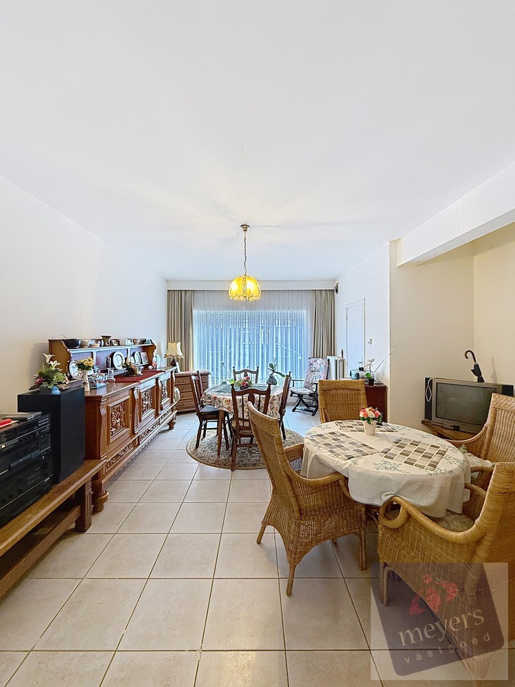 Gezellig gelijkvloers appartement met autostaanplaats in het centrum van Hasselt - foto 2