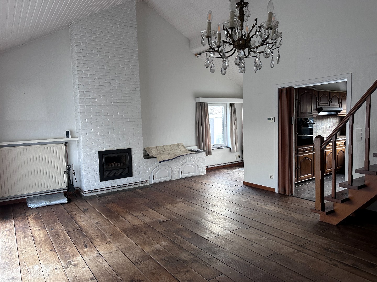 Charmante te renoveren woning in residentiële woonomgeving - foto 5