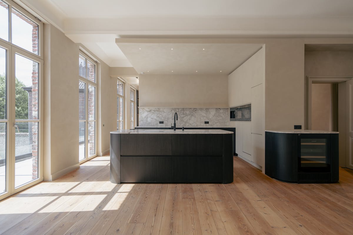 Spacious apartment for sale in the center of Ghent - photo 1