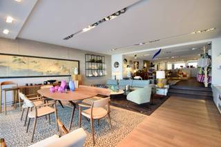 Commercieel handelspand te huur op een uitstekende locatie in het Zoute op de Zeedijk. Het pand heeft een brede façade van bijna 7 meter en...