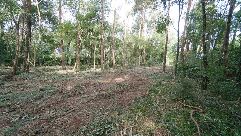 Residentieel gelegen bouwgrond van 31a10ca voor open bebouwing met private toegangsweg nabij golf- en meerdomein - foto 5