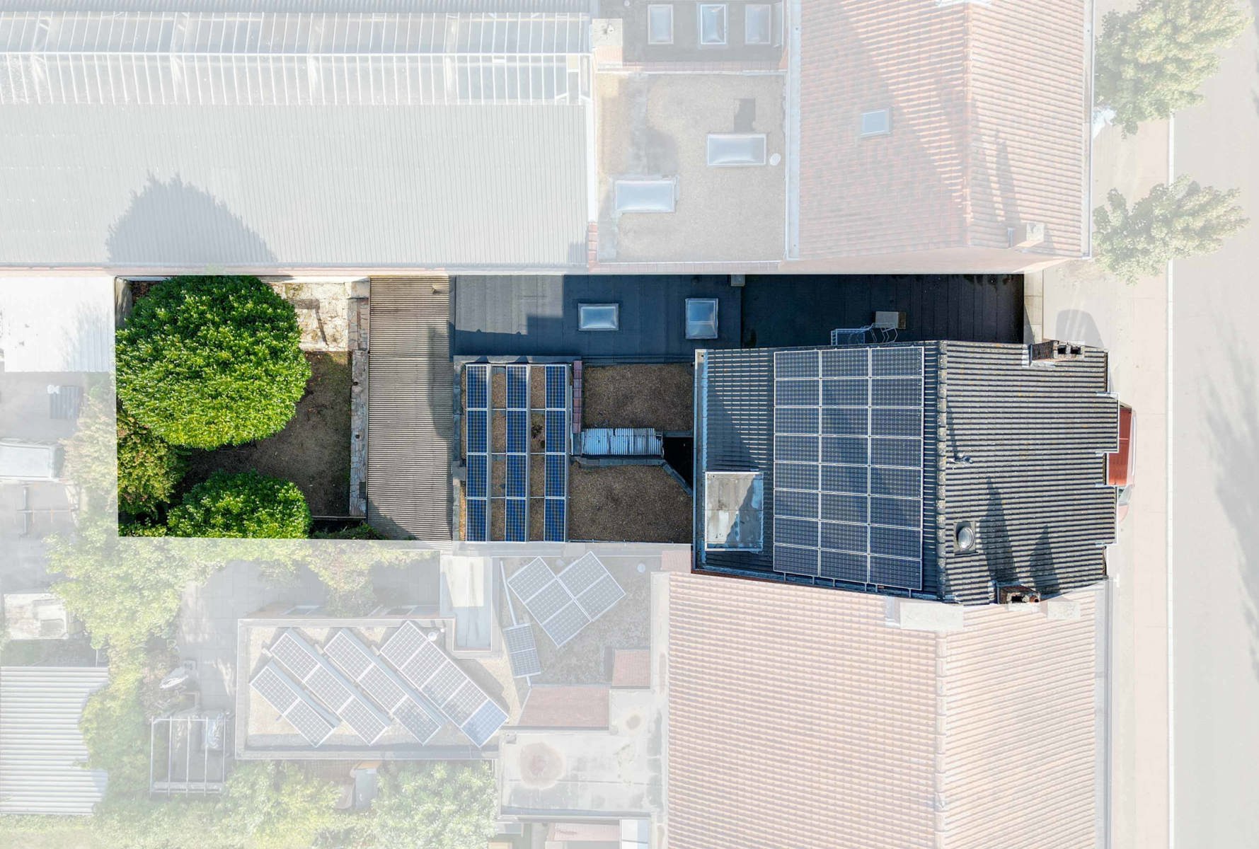 Studentenhuisvestiging met 10 kamers en 1 studio in Genk - foto 4