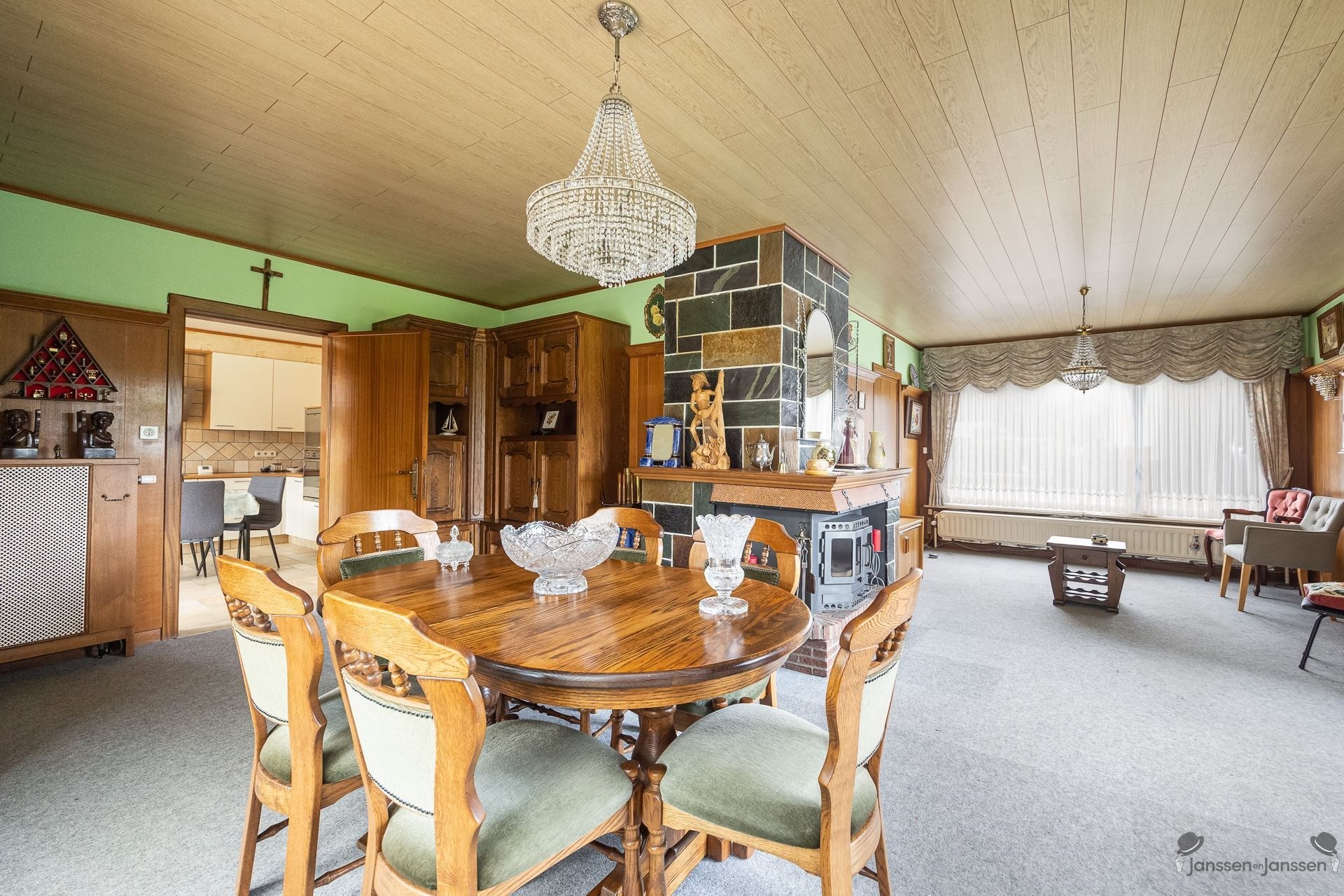 Charmente, karaktervolle ruime woning, 5 slaapkamers, garage met ruime omheinde tuin te Tremelo. - foto 4