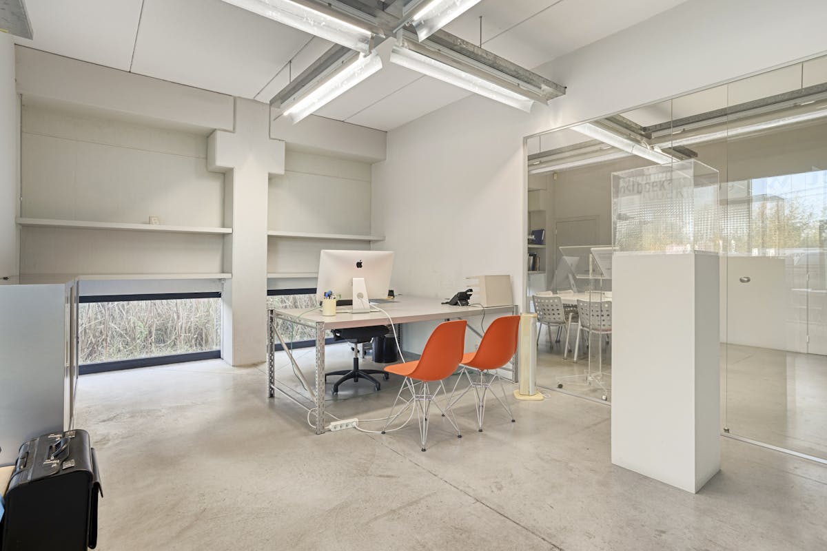 Entrepôt (788 m²) avec bureau (320 m²) - photo 5