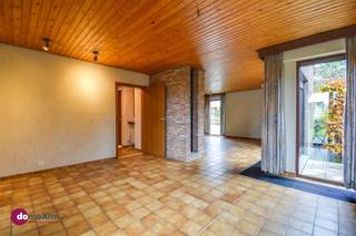 Split-level woning op een unieke locatie in Herent Ben je op zoek naar een woning met een eigentijds karakter en een bijzondere indeling? Deze...