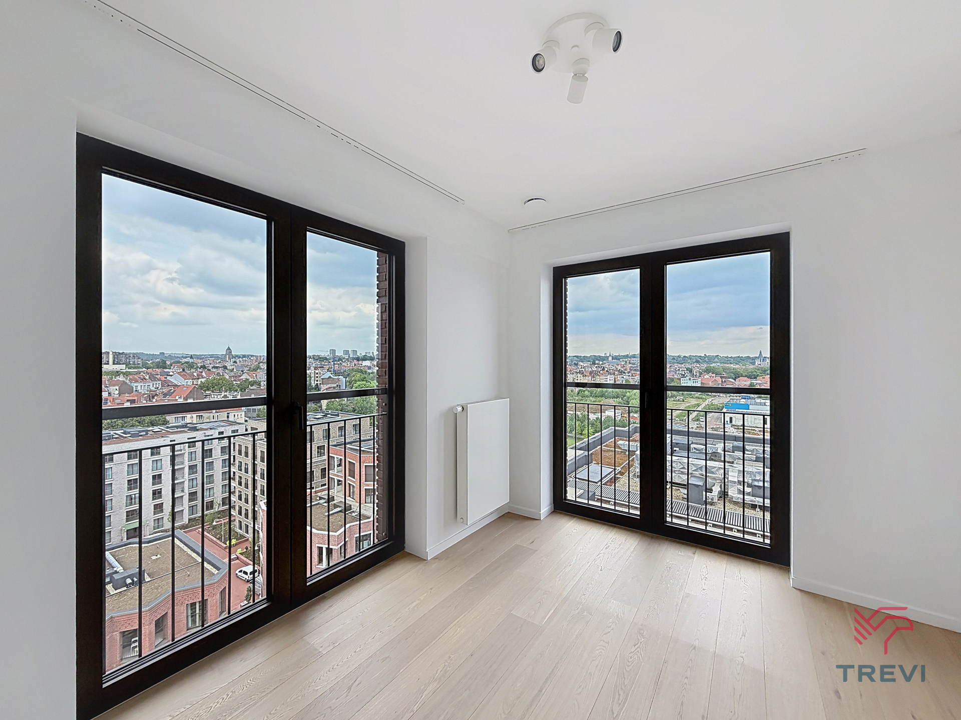 Prachtig appartement met 2 slpks, terras en topuitzicht - foto 3