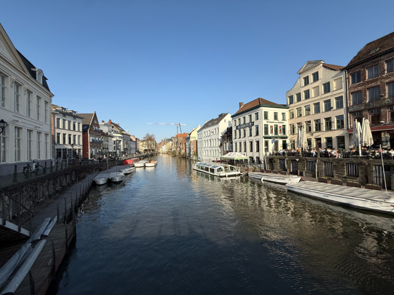 Uniek en charmant appartement in hartje Gent – vlakbij het Gravensteen - foto 2